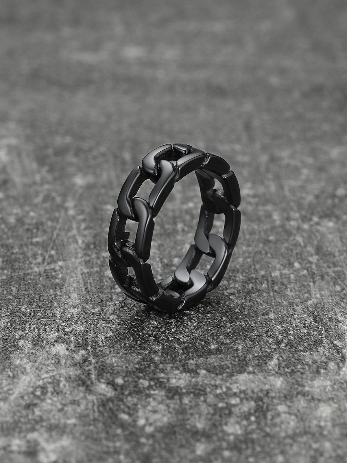 7mm Wide Band Cuban Link Chain Ring in Black