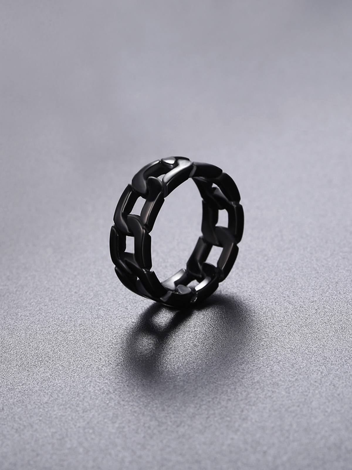 7mm Wide Band Cuban Link Chain Ring in Black