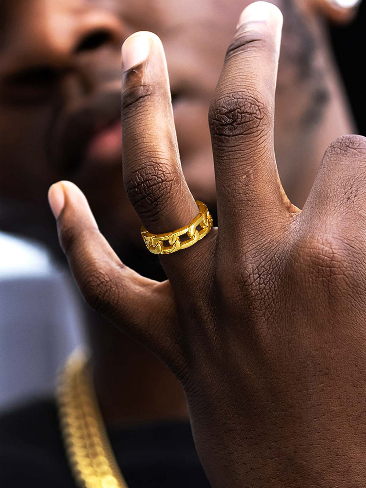 7mm Wide Band Cuban Link Chain Ring in 18K Gold