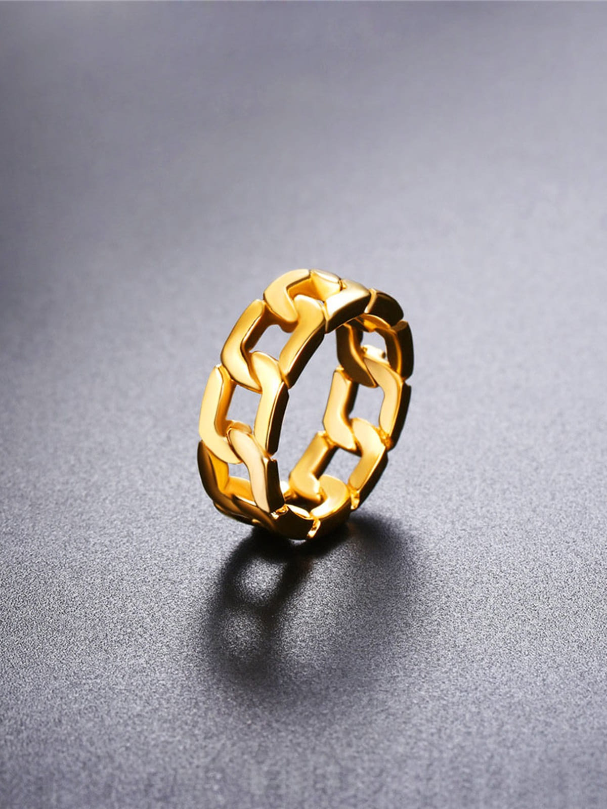 7mm Wide Band Cuban Link Chain Ring in 18K Gold