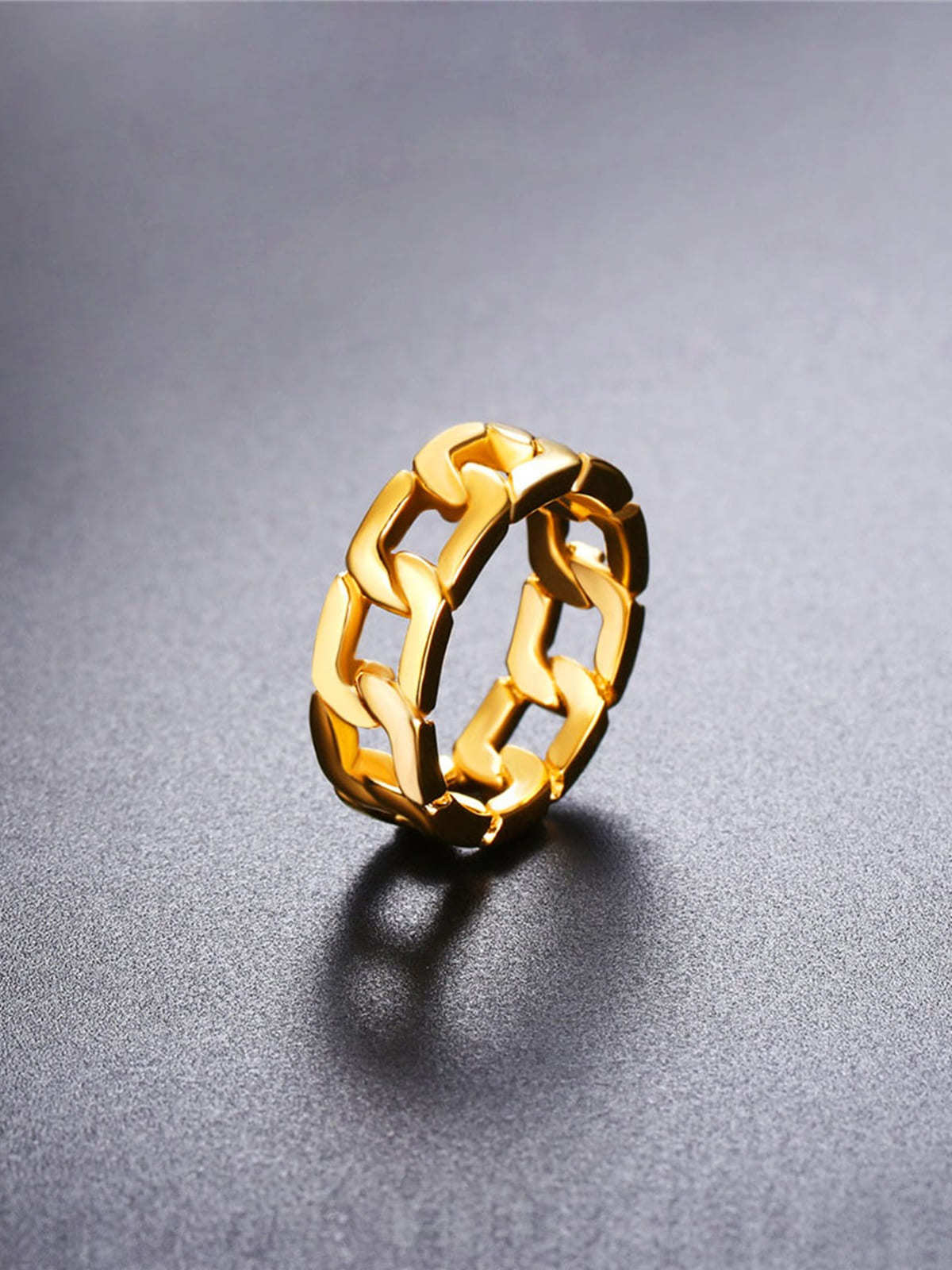 7mm Wide Band Cuban Link Chain Ring in 18K Gold