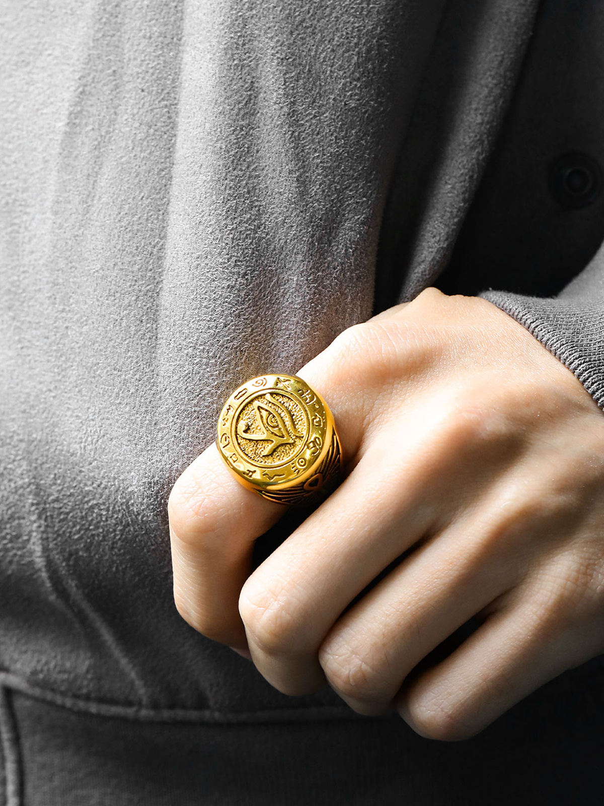 Vintage Egyptian Eye of Horus Ankh Cross Ring in 18K Gold Plated