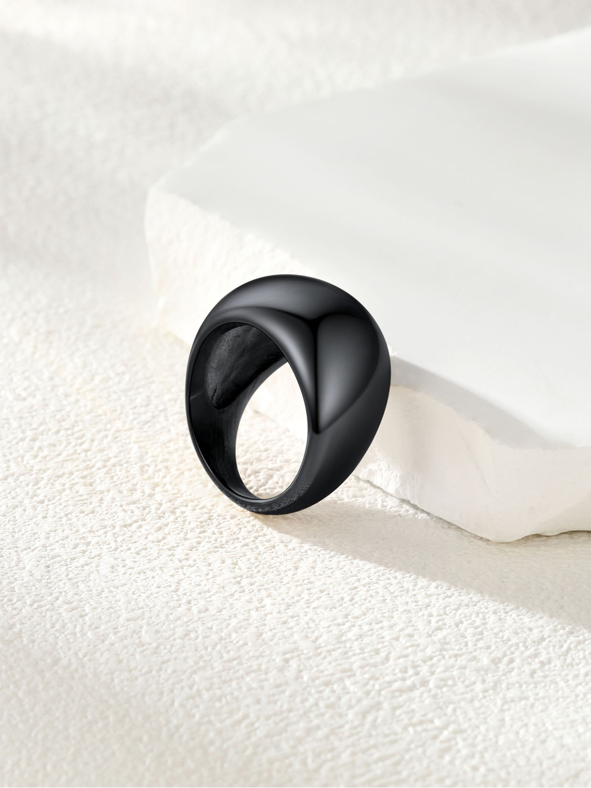 16mm Chunky Dome Statement Ring in Black
