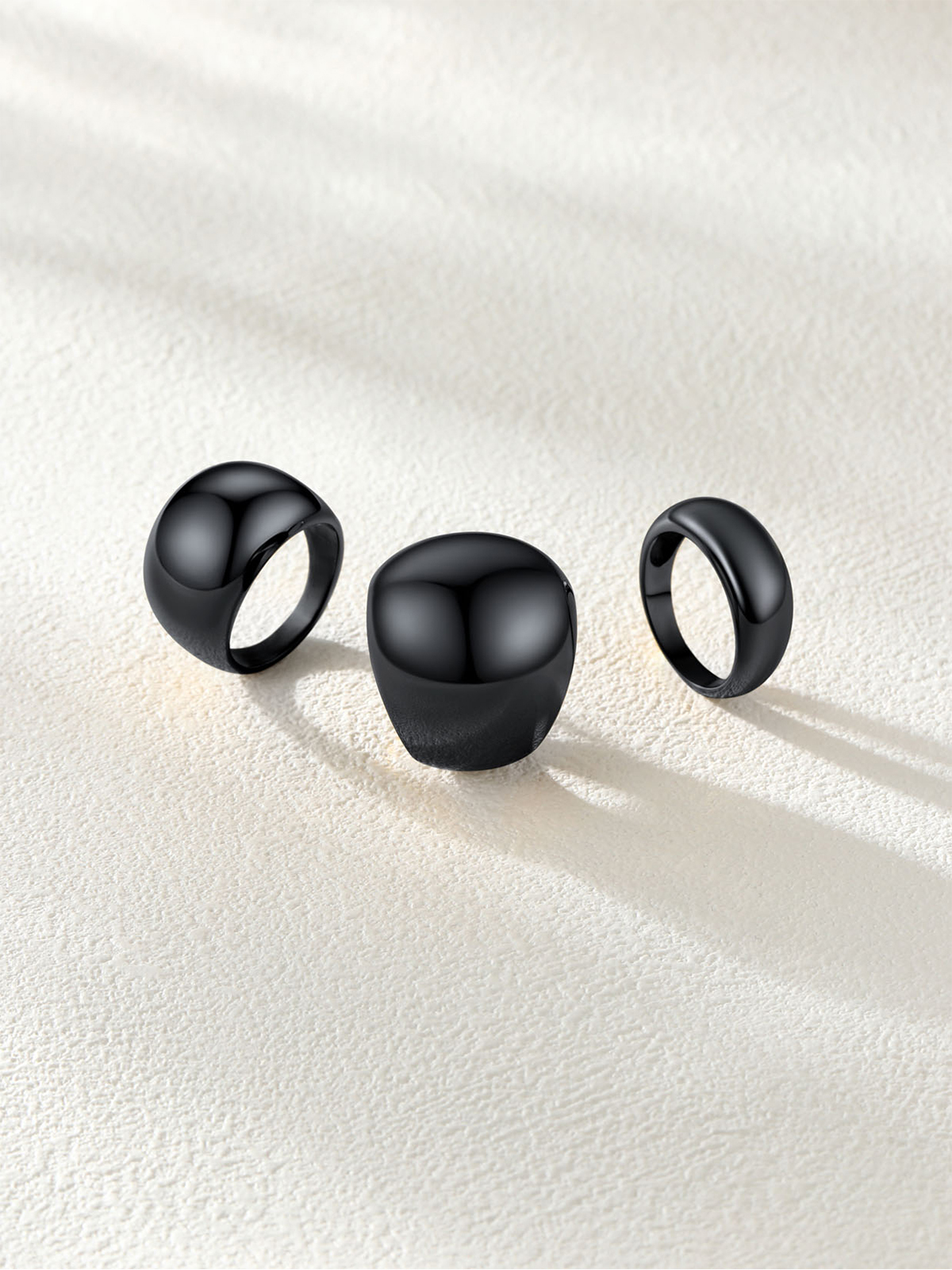 16mm Chunky Dome Statement Ring in Black
