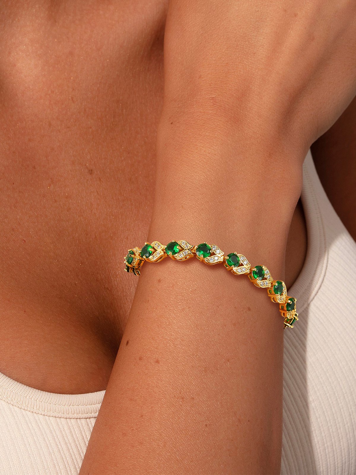 Tennis Chain Flower Bracelet with CZ in 18K Gold Plated
