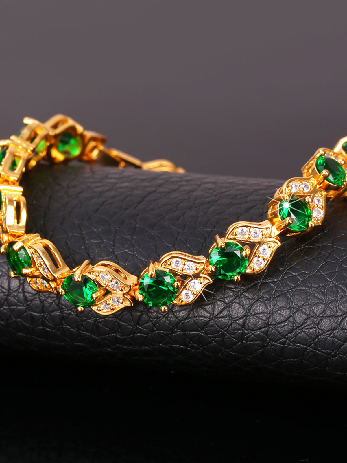 Tennis Chain Flower Bracelet with CZ in 18K Gold Plated