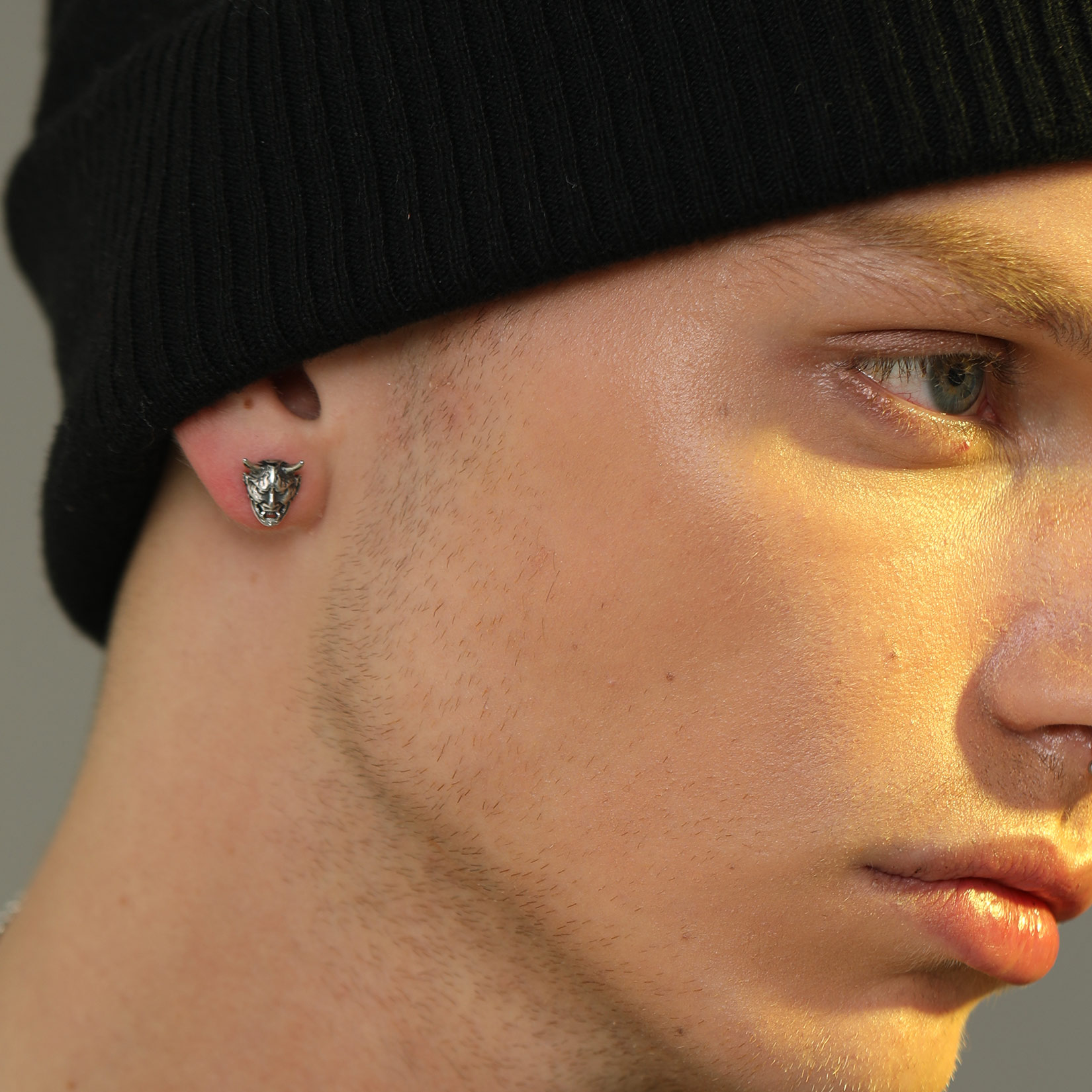 Hannya Mask Stud Earrings for Men-01