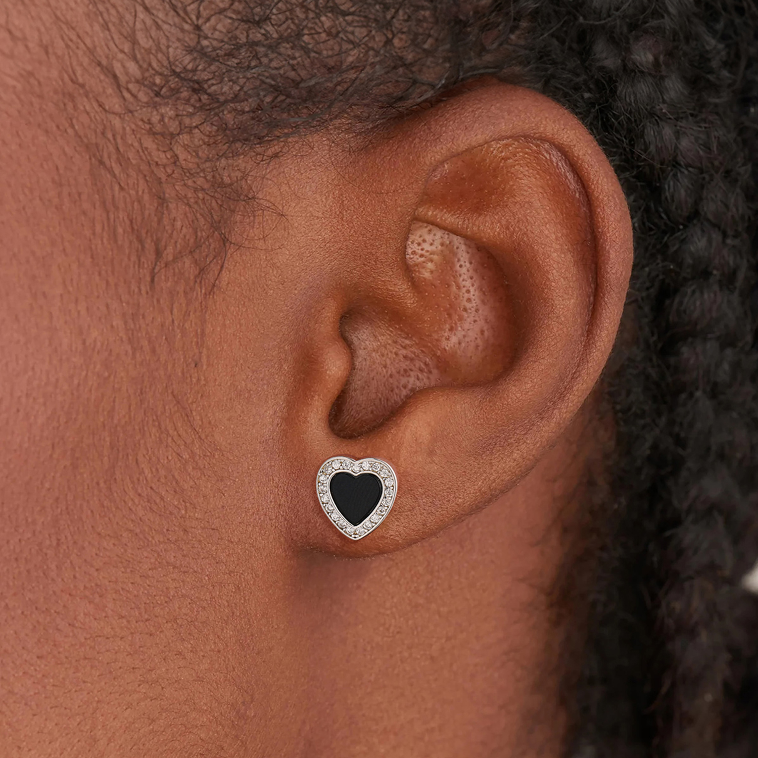 Heart Black Onyx Stud Earrings with CZ for Women-01