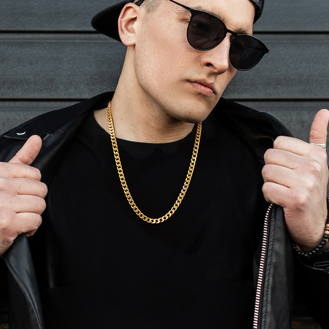 7mm Thick Cuban Chain Necklace Curb Chain Hip Hop Jewelry in 18K Gold Plated