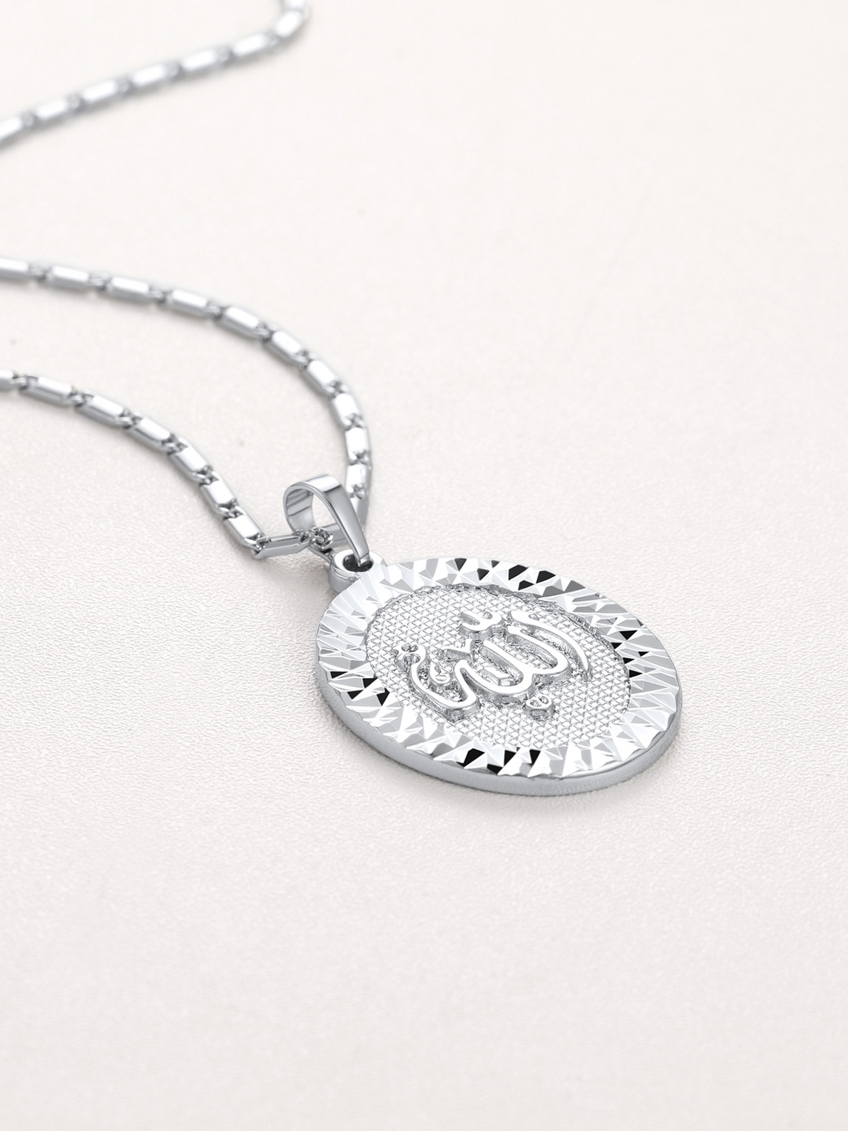 Oval Allah Pendant Muslim Islamic Necklace in Platinum