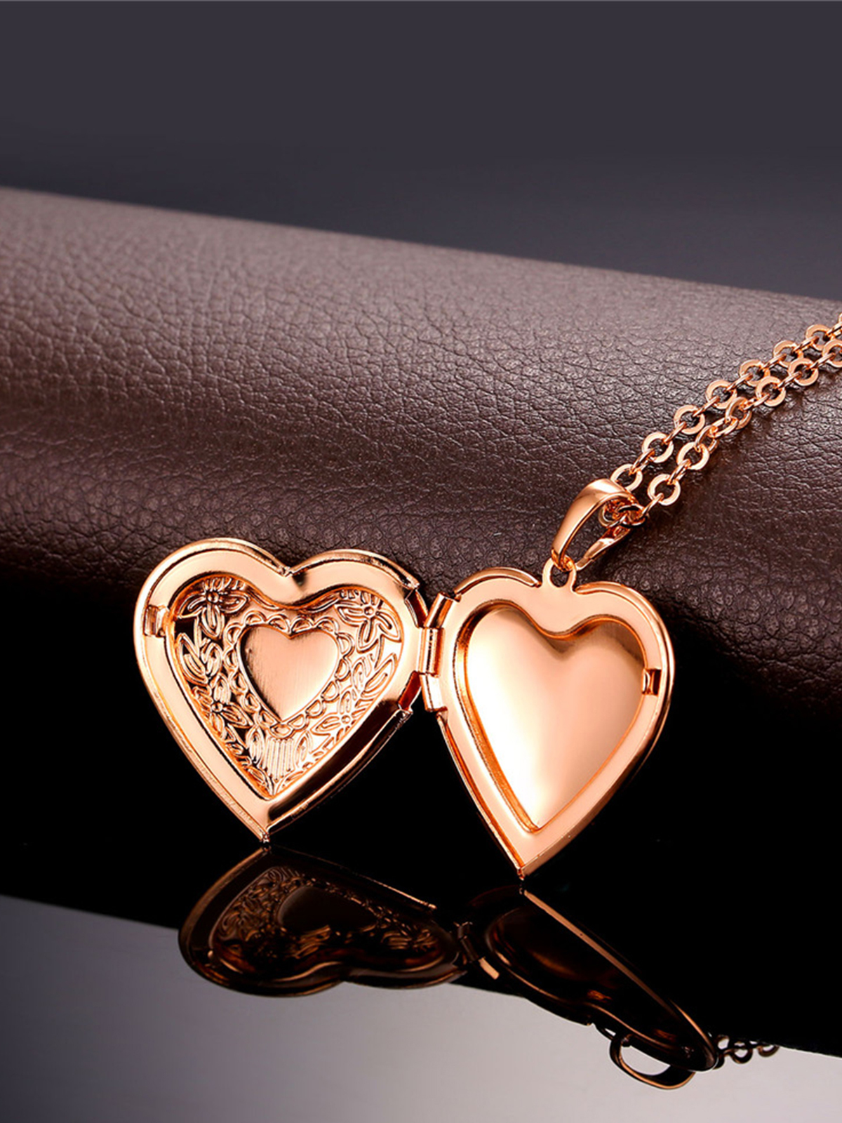 Photo Locket Pendant Flower Heart Necklace in Rose Gold