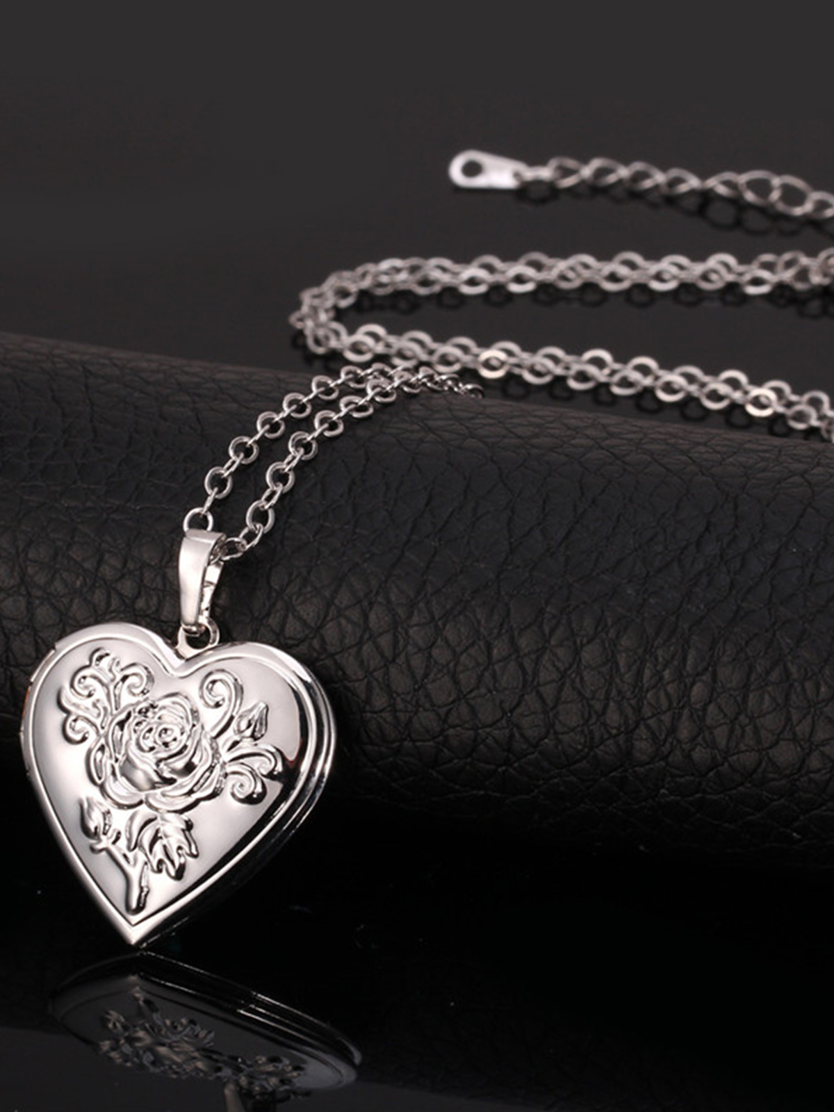 Photo Locket Pendant Rose Heart Necklace in Platinum