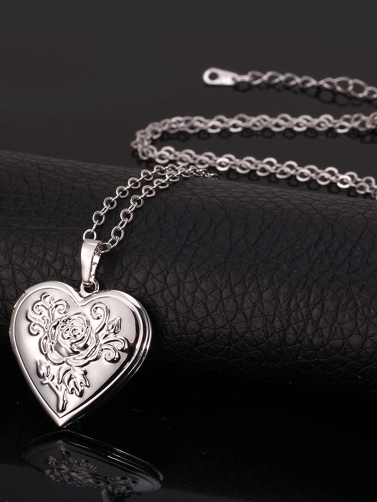 Photo Locket Pendant Rose Heart Necklace in Platinum
