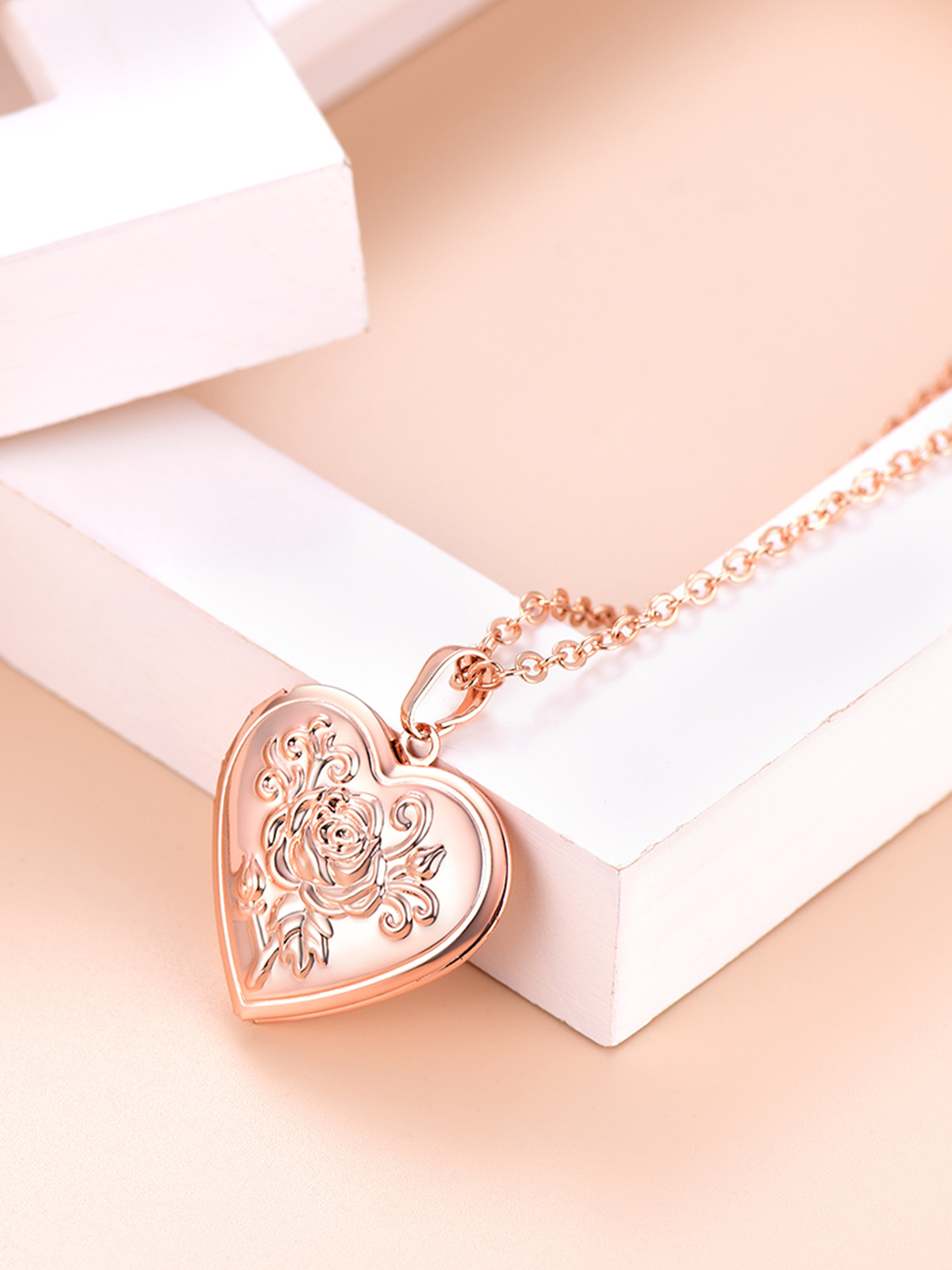 Photo Locket Pendant Rose Heart Necklace in Rose Gold