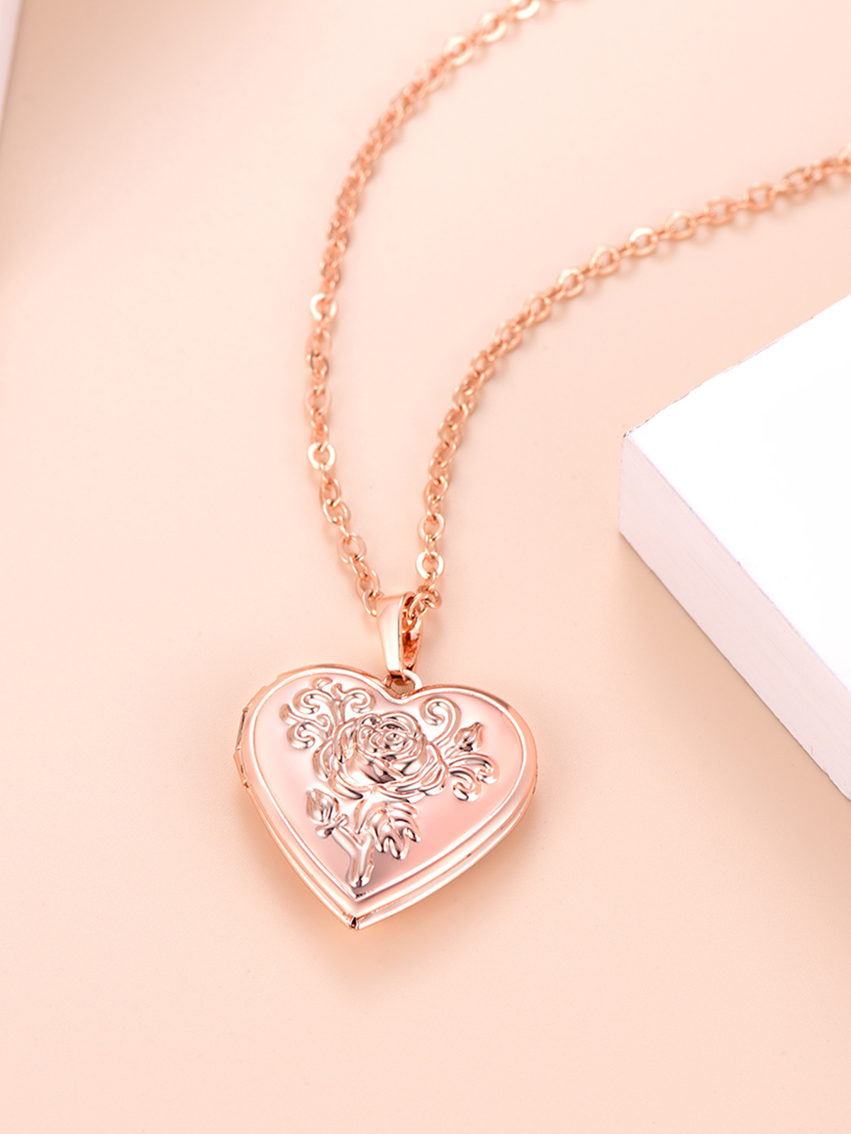 Photo Locket Pendant Rose Heart Necklace in Rose Gold