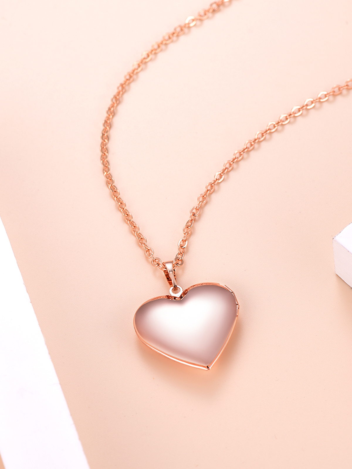 Photo Locket Pendant Rose Heart Necklace in Rose Gold