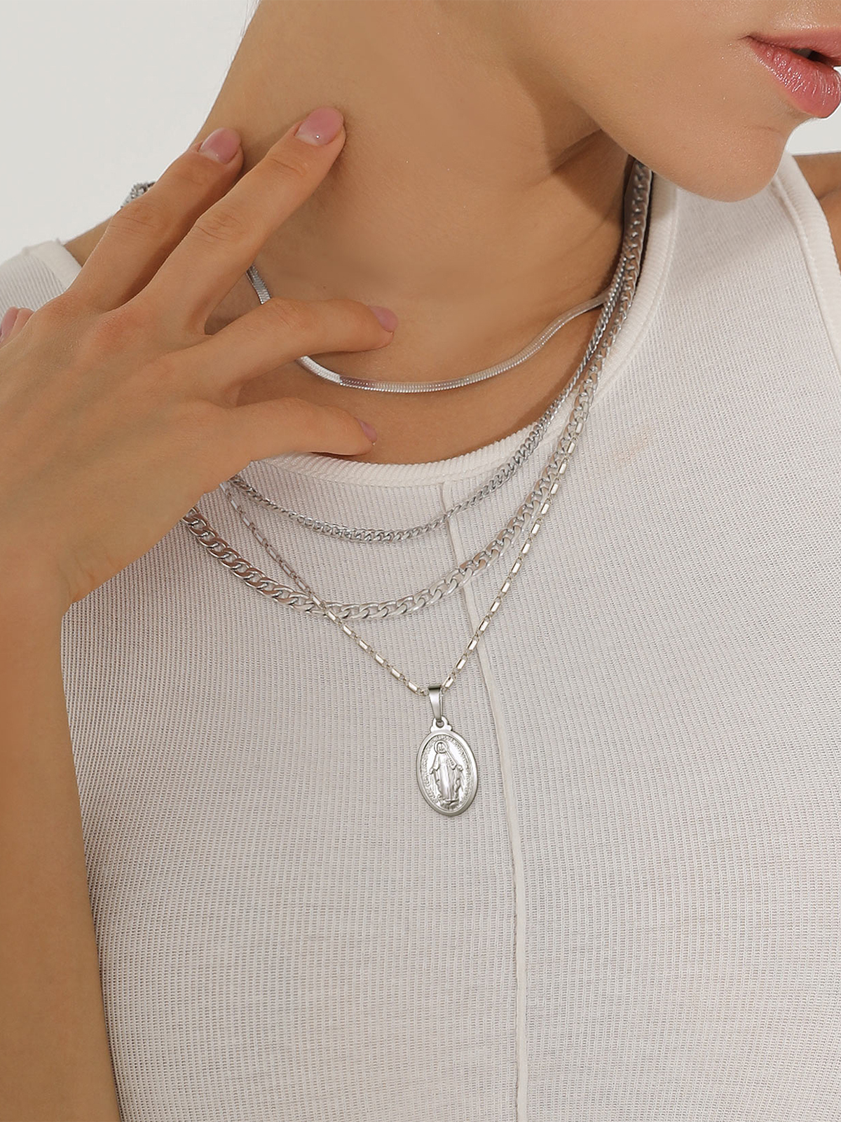 Virgin Mary Pendant Oval Miraculous Medal Necklace in Platinum