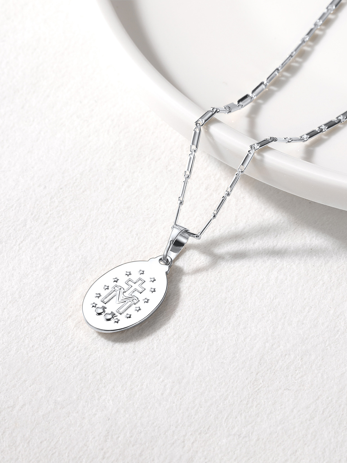 Virgin Mary Pendant Oval Miraculous Medal Necklace in Platinum