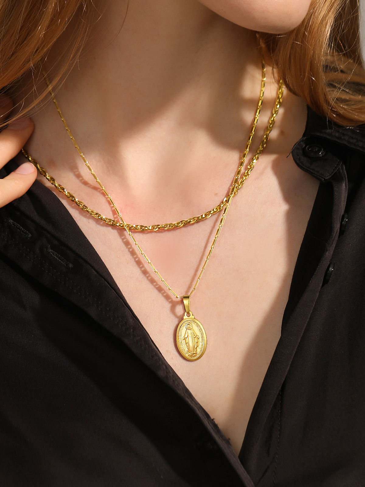 Virgin Mary Pendant Oval Miraculous Medal Necklace in 18K Gold