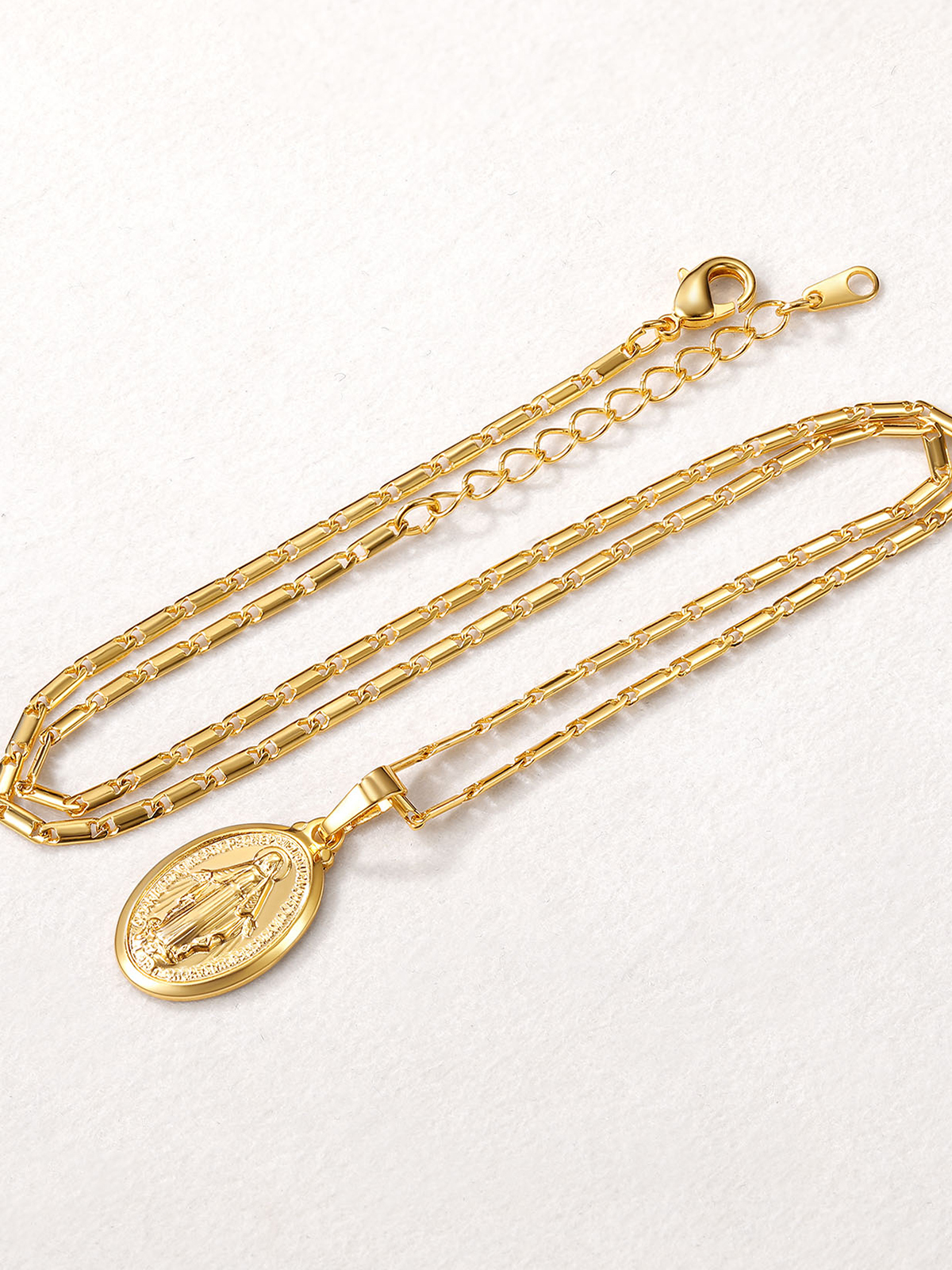Virgin Mary Pendant Oval Miraculous Medal Necklace in 18K Gold