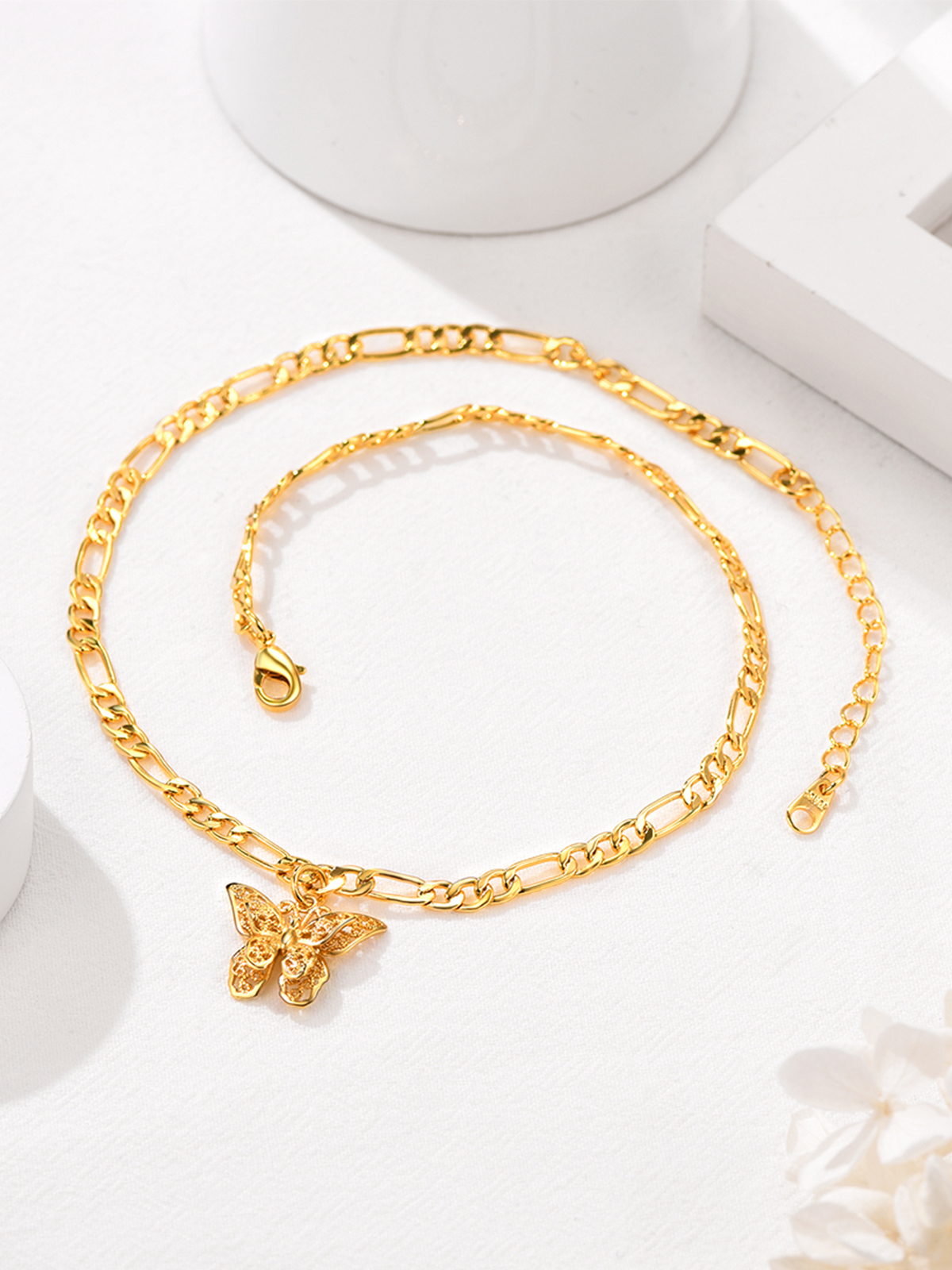 Butterfly Pendant Figaro Chain Necklace in 18K Gold