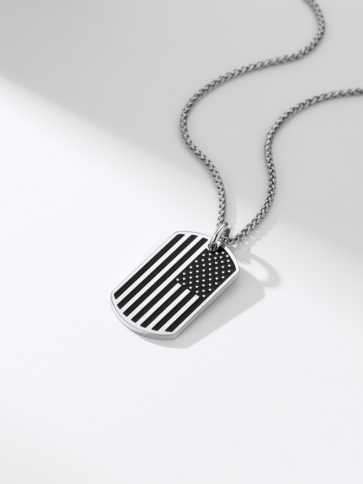 American Flag Pendant Dog Tag Necklace in Stainless