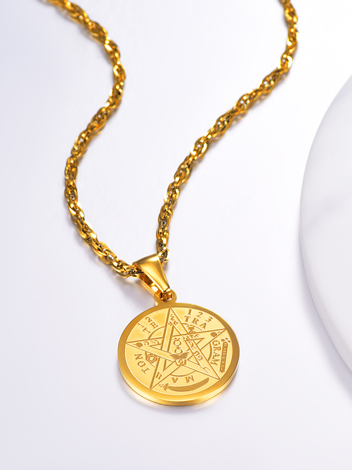 Wicca Pentacle Pendant Pentagram Necklace in 18K Gold Plated