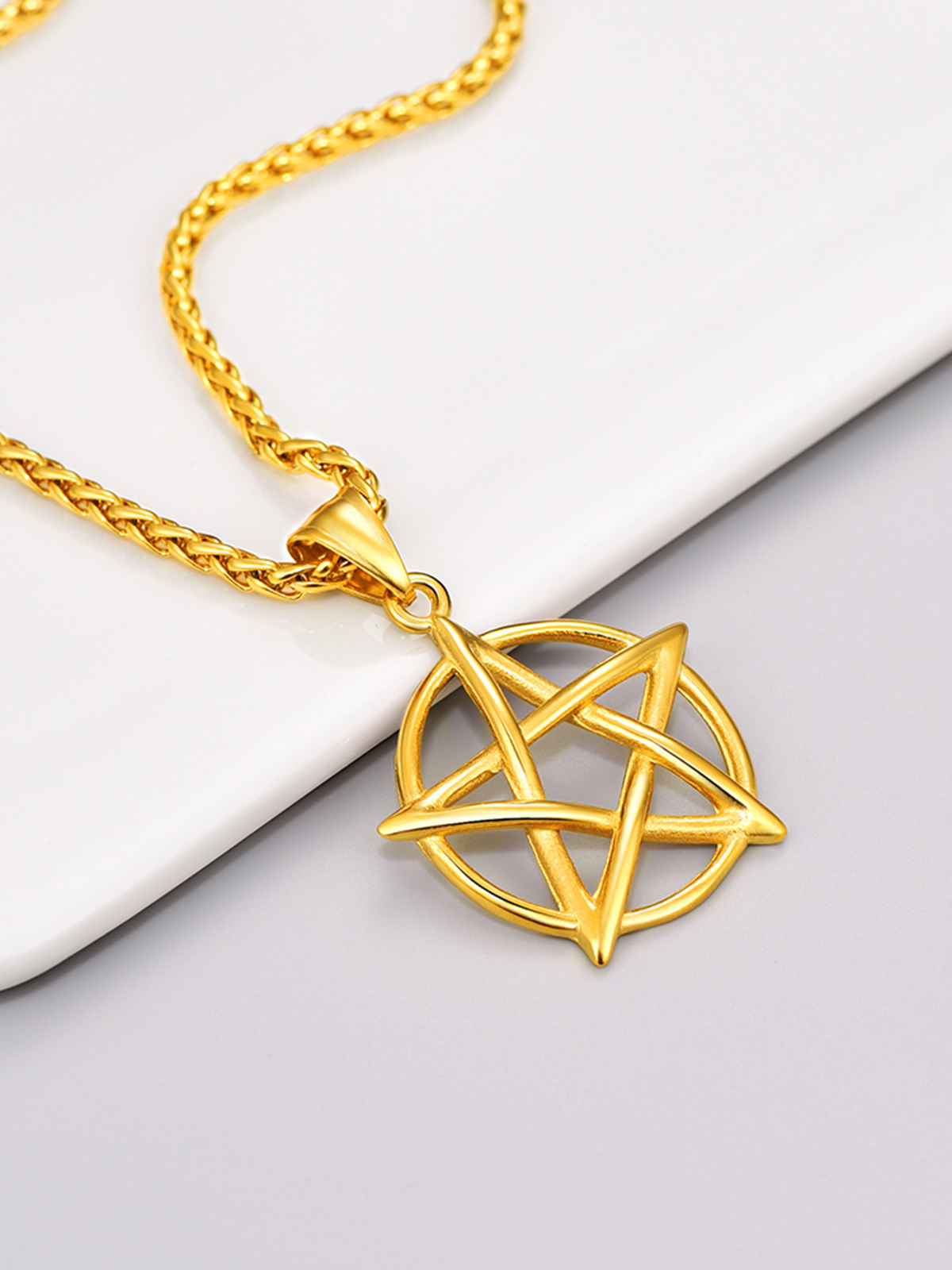 Pentagram Pendant Wicca Necklace in 18K Gold