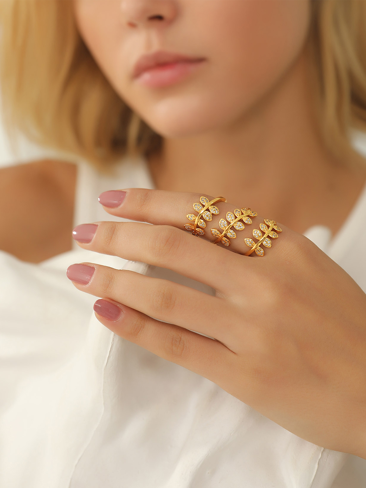 Adjustable Leaf Statement Ring with CZ in 18K Gold