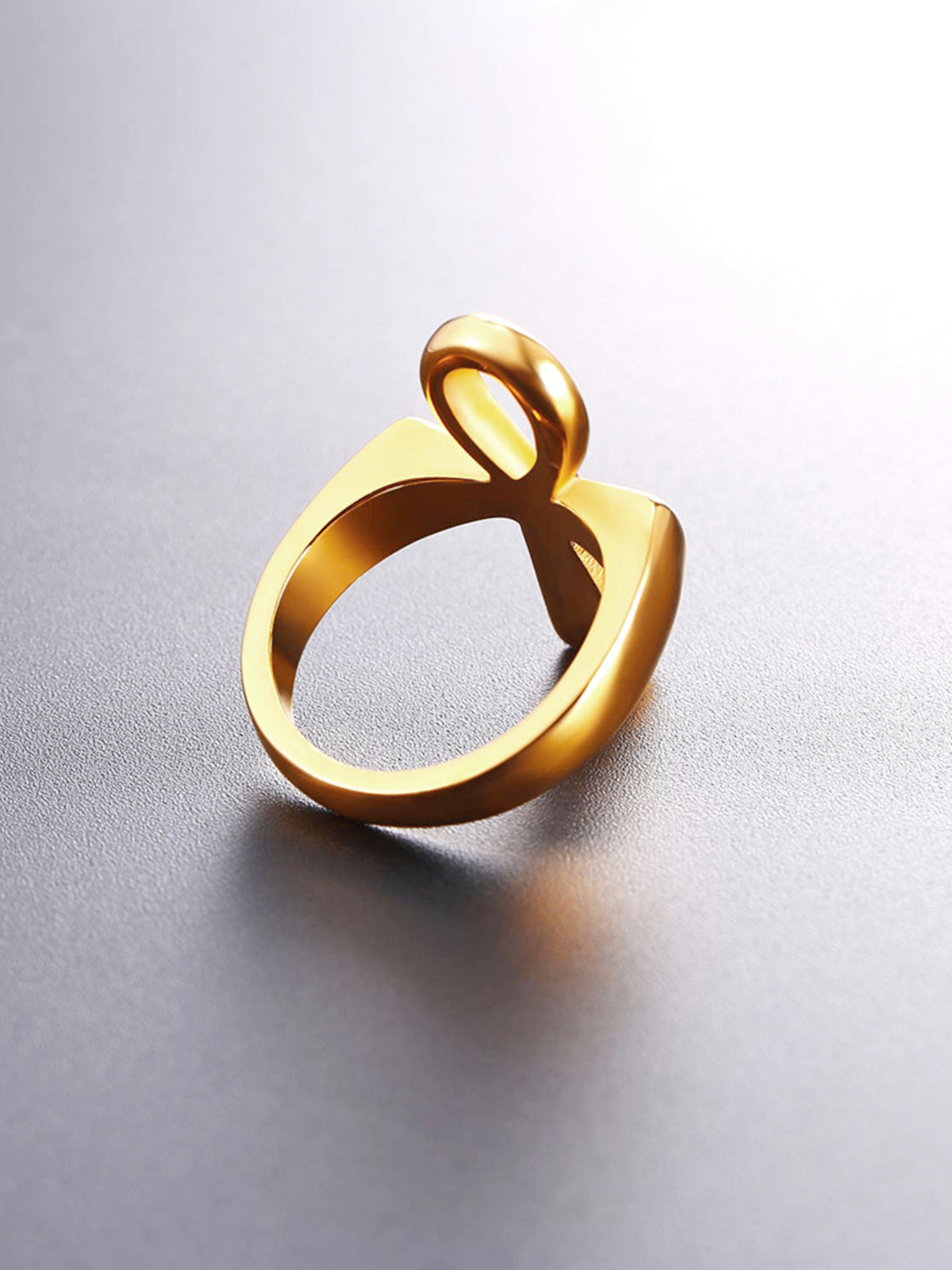 Egyptian Ankh Cross Ring in 18K Gold