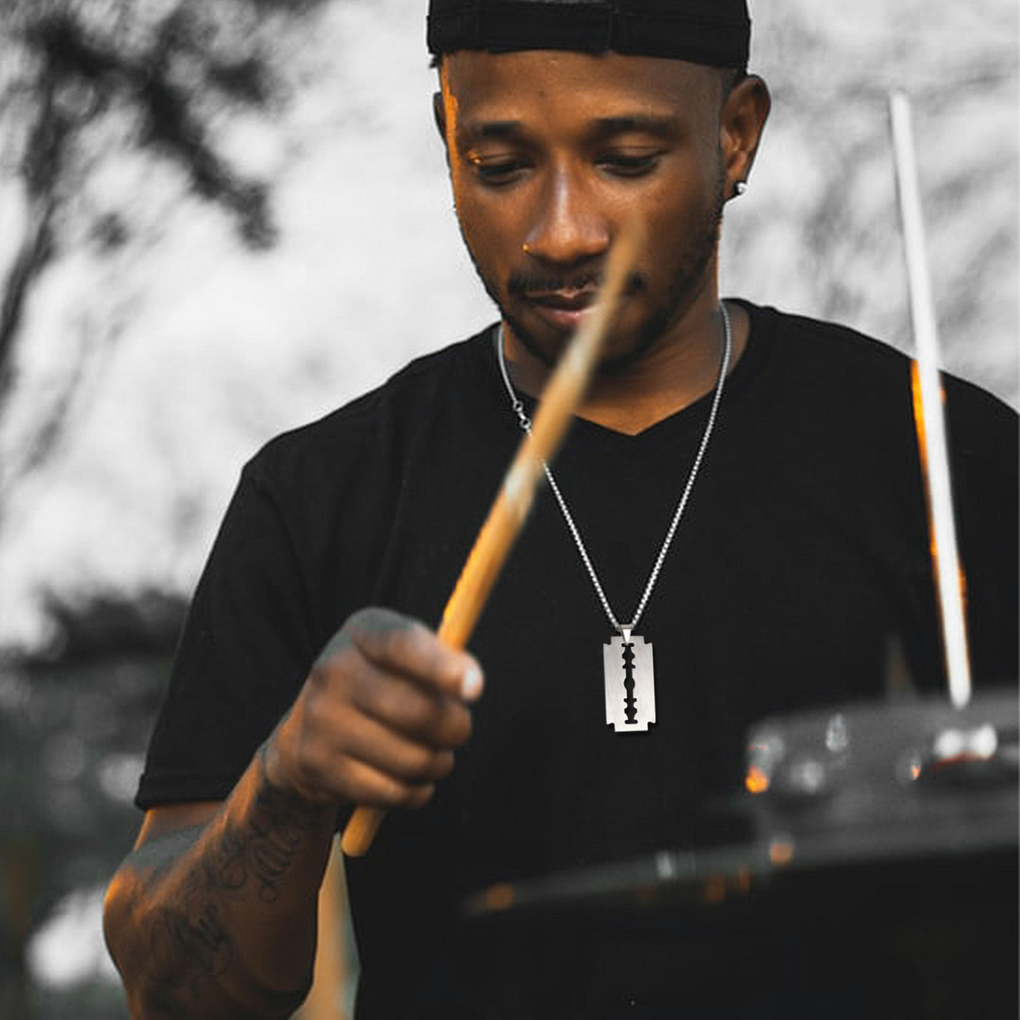 Razor Blade Pendant Necklace for Men-02