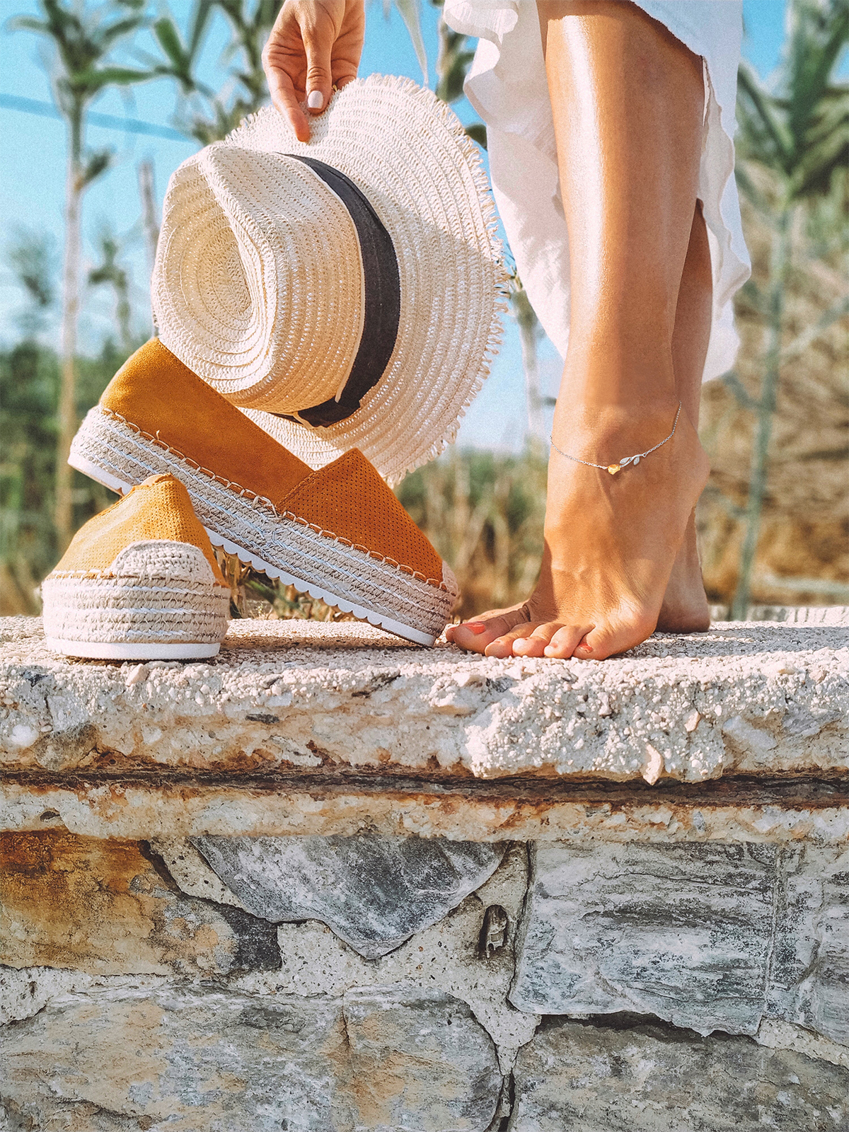 1.5mm Tiny Rose Rolo Link Anklet in Silver