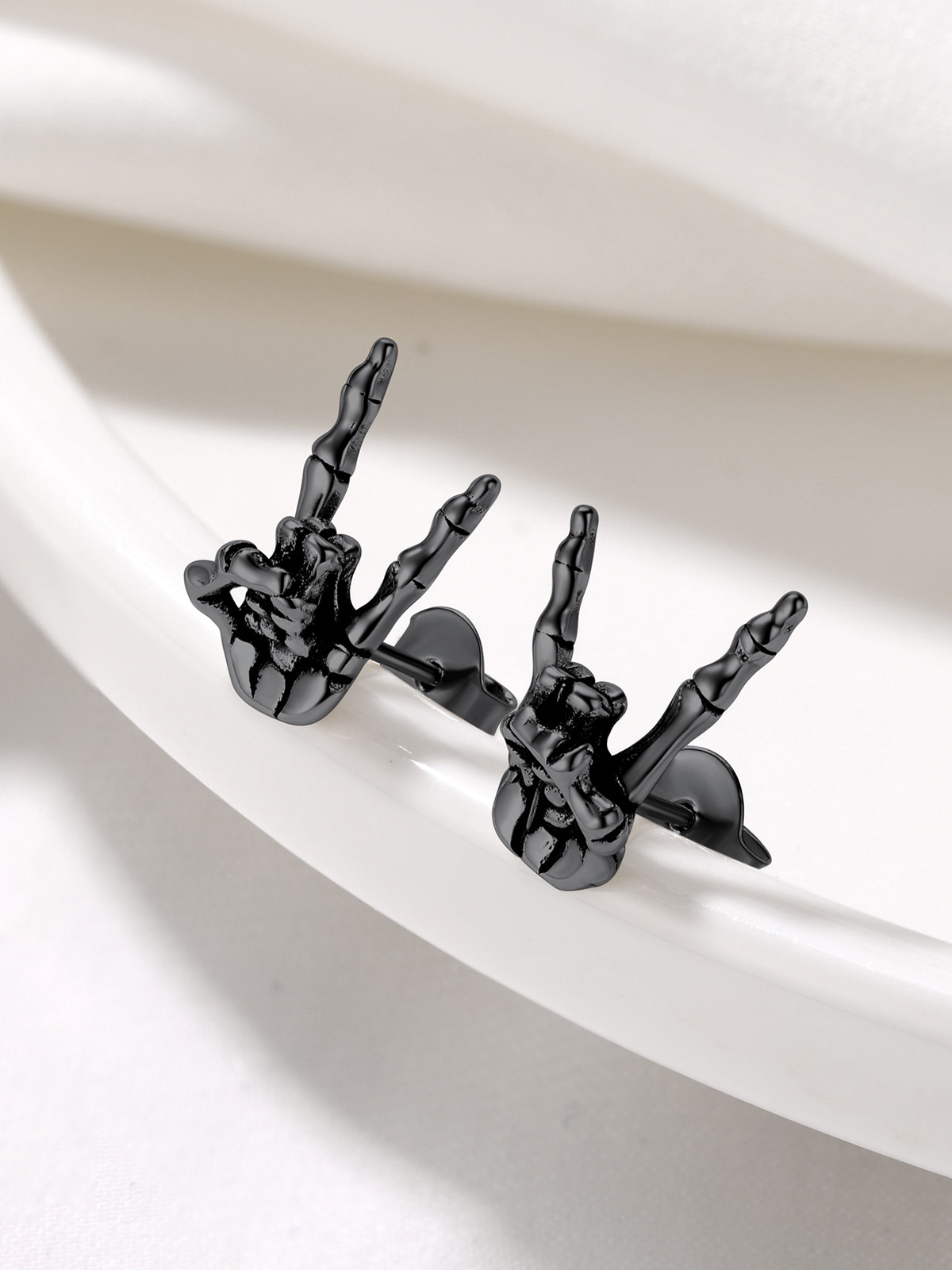 Rock Skull Hand Stud Earrings in Black Plated