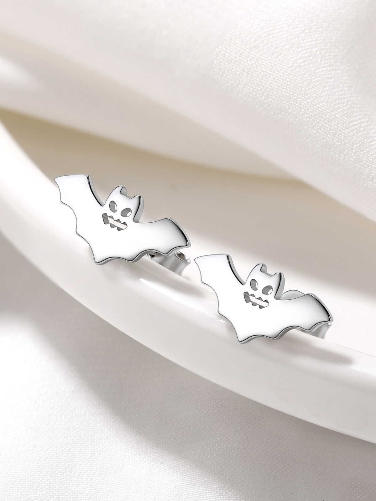 Halloween Gothic Jewelry Bat Stud Earrings in Silver