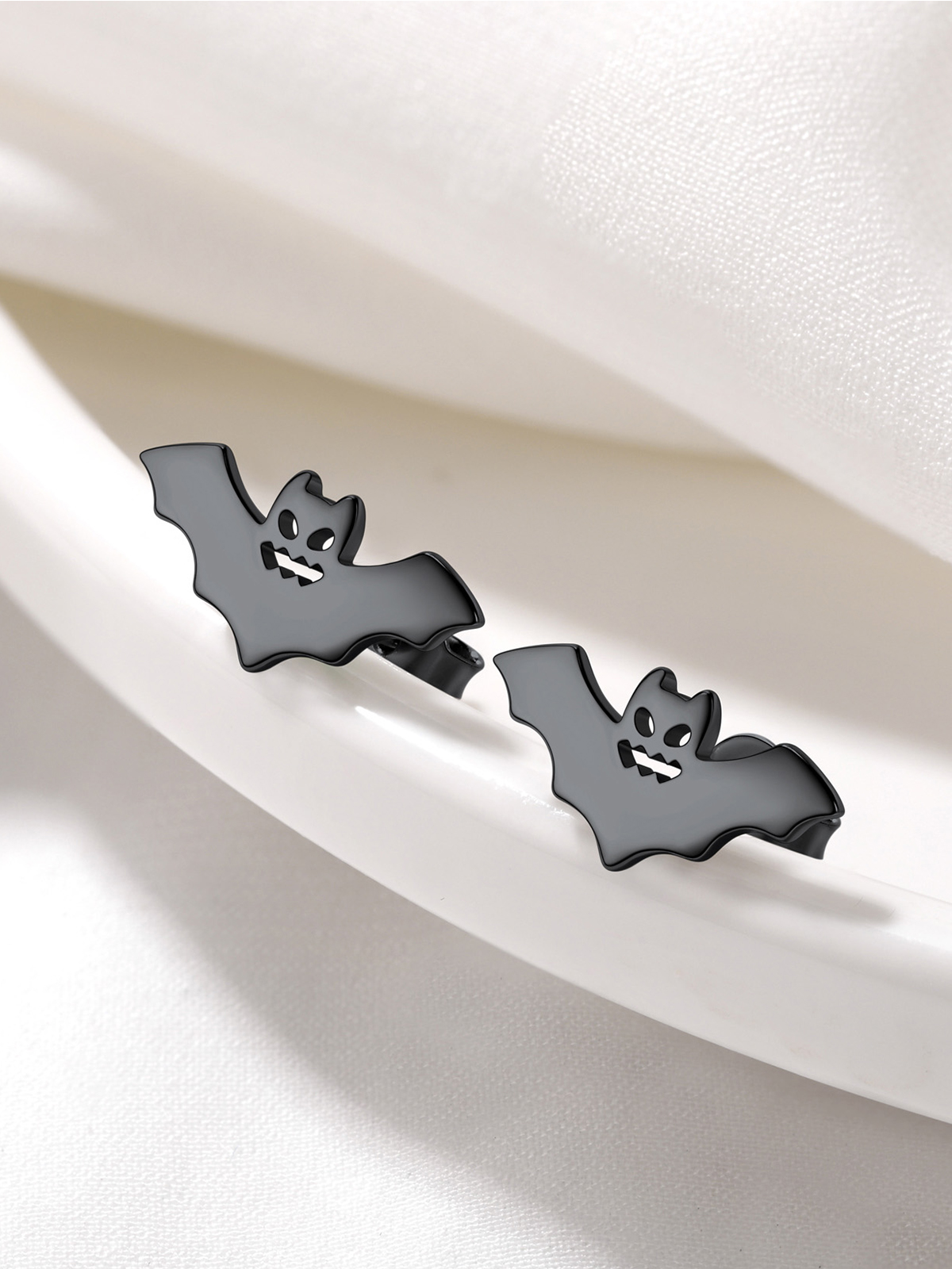 Halloween Gothic Jewelry Bat Stud Earrings in Black Plated