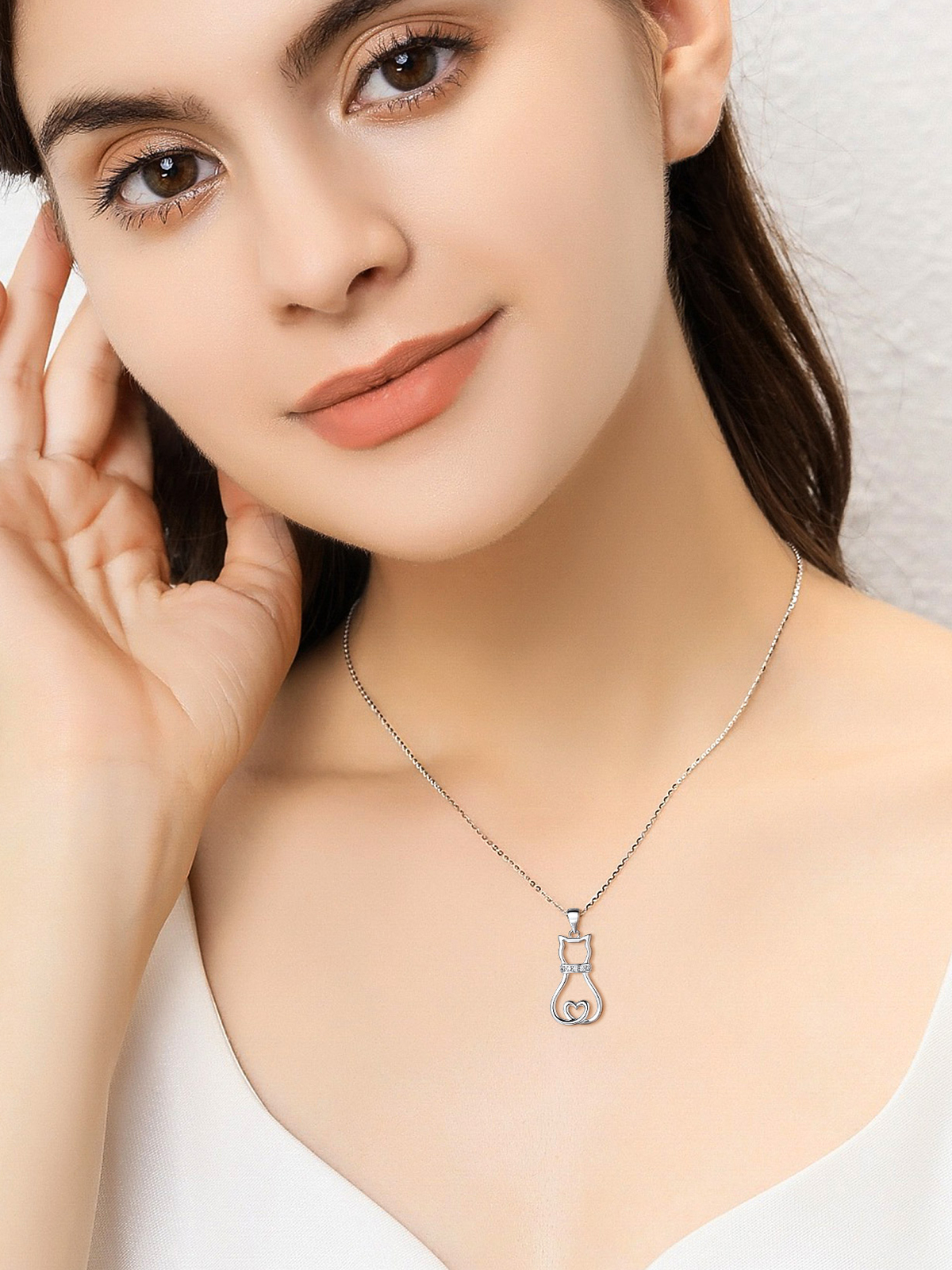 Cute Cat Pendant Necklace with CZ in Silver
