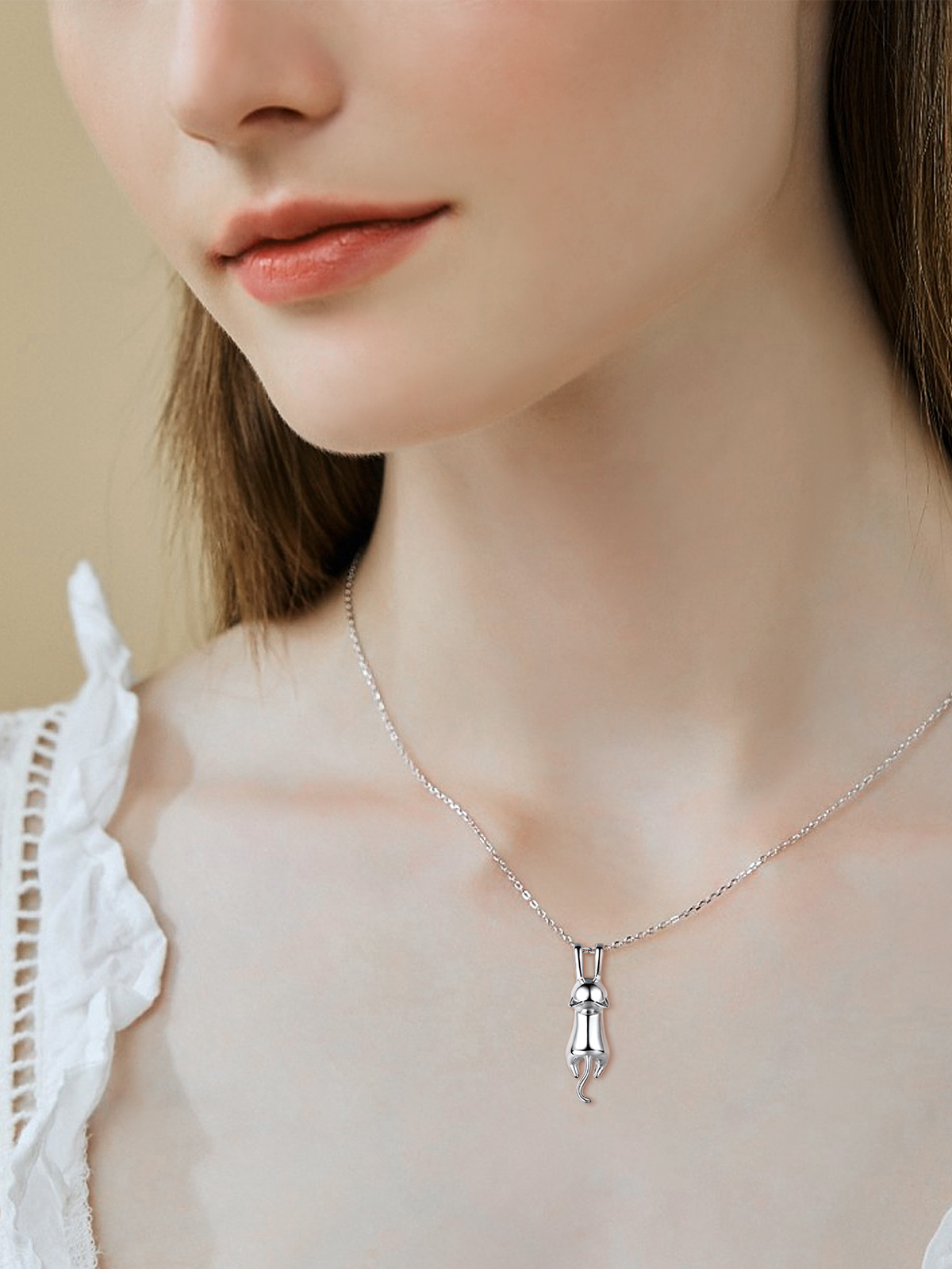 Cute Cat Pendant Necklace in Platinum