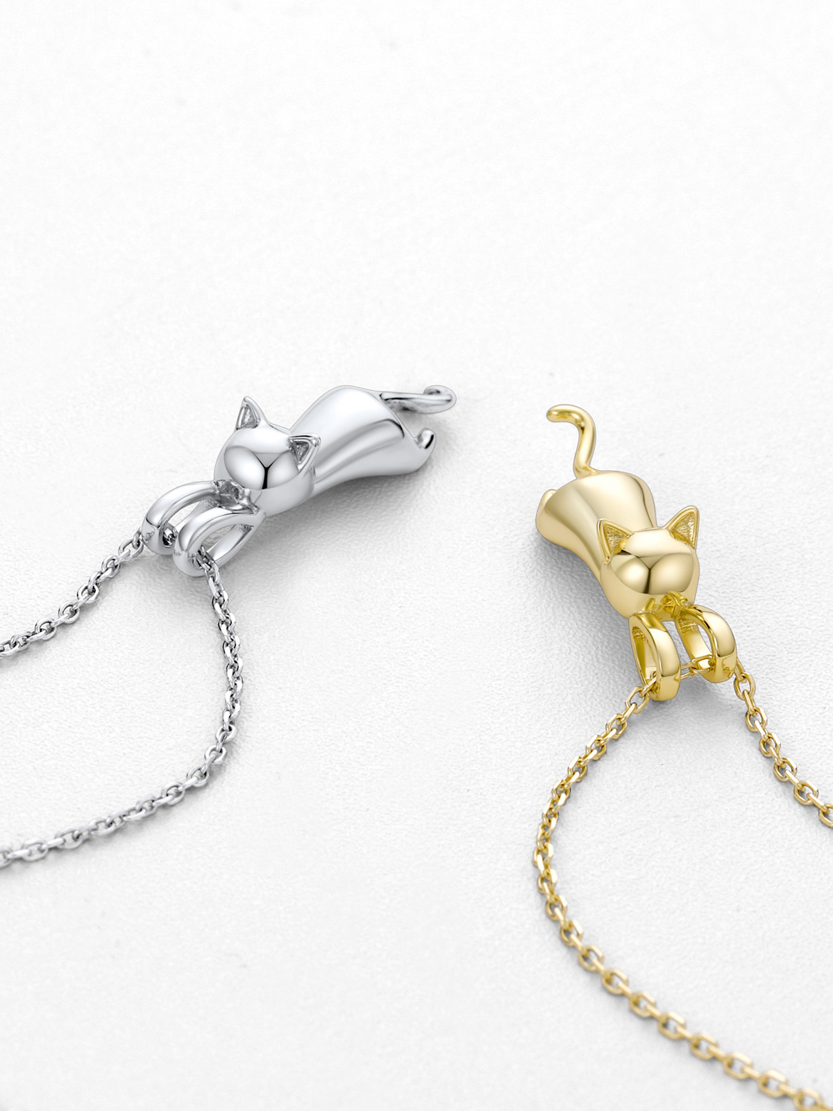 Cute Cat Pendant Necklace in Platinum