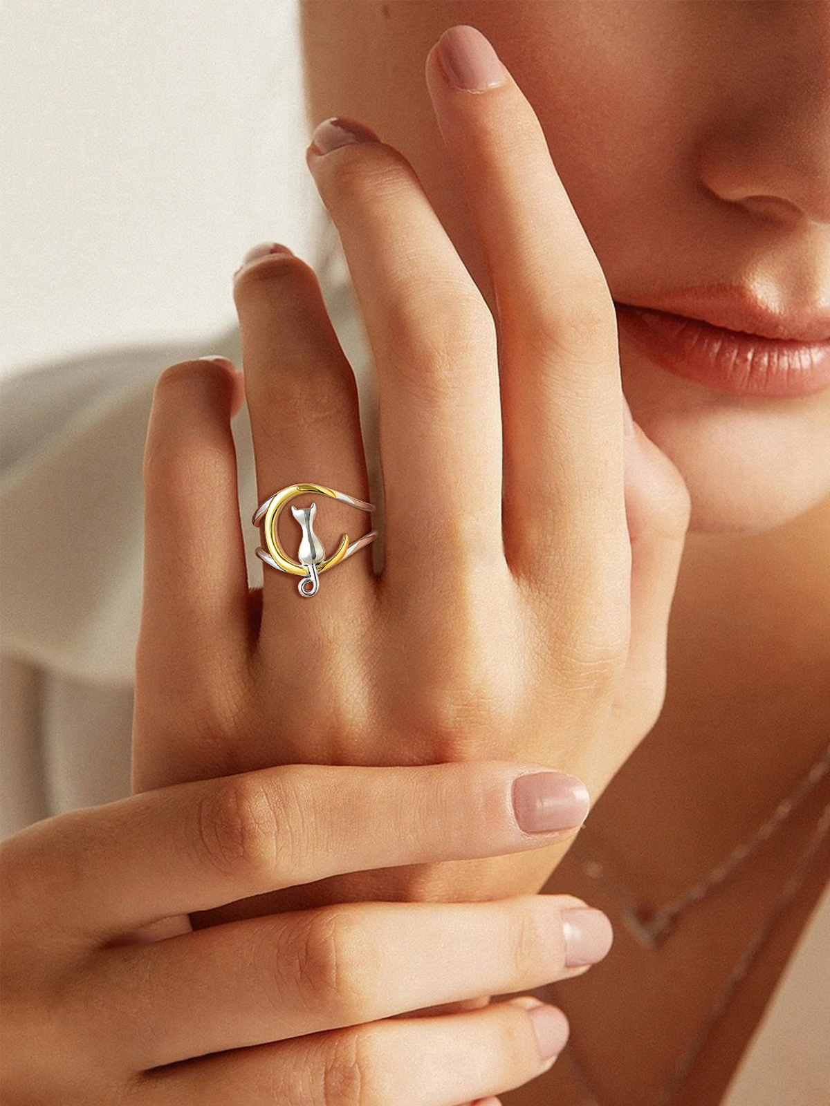 Adjustable Cute Cat on the Moon Ring in Silver