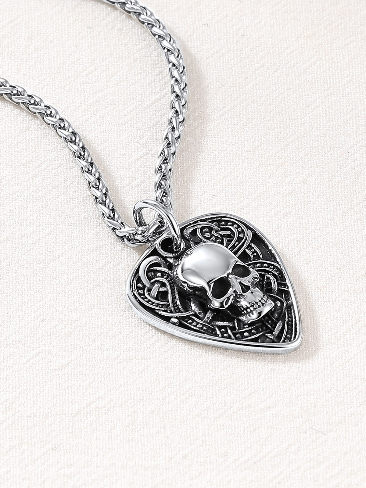 Gothic Skull Pendant Guitar Pick Necklace in Stainless