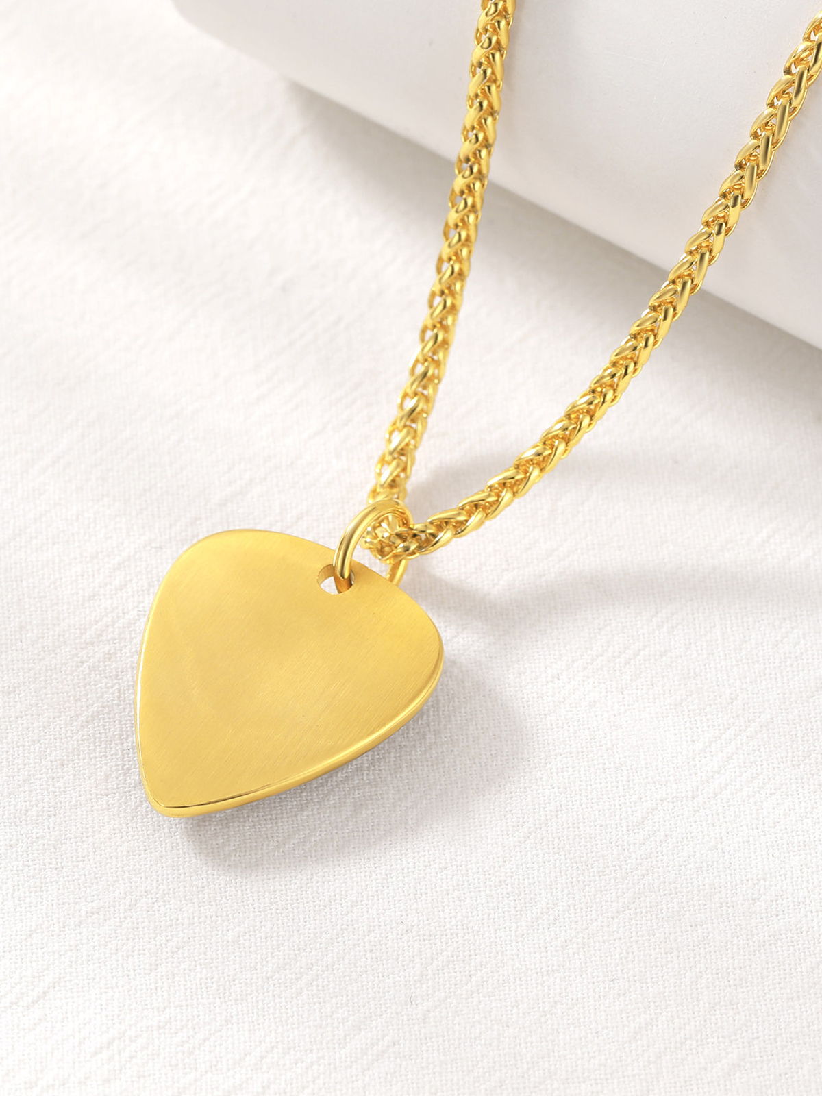 Gothic Skull Pendant Guitar Pick Necklace in 18K Gold