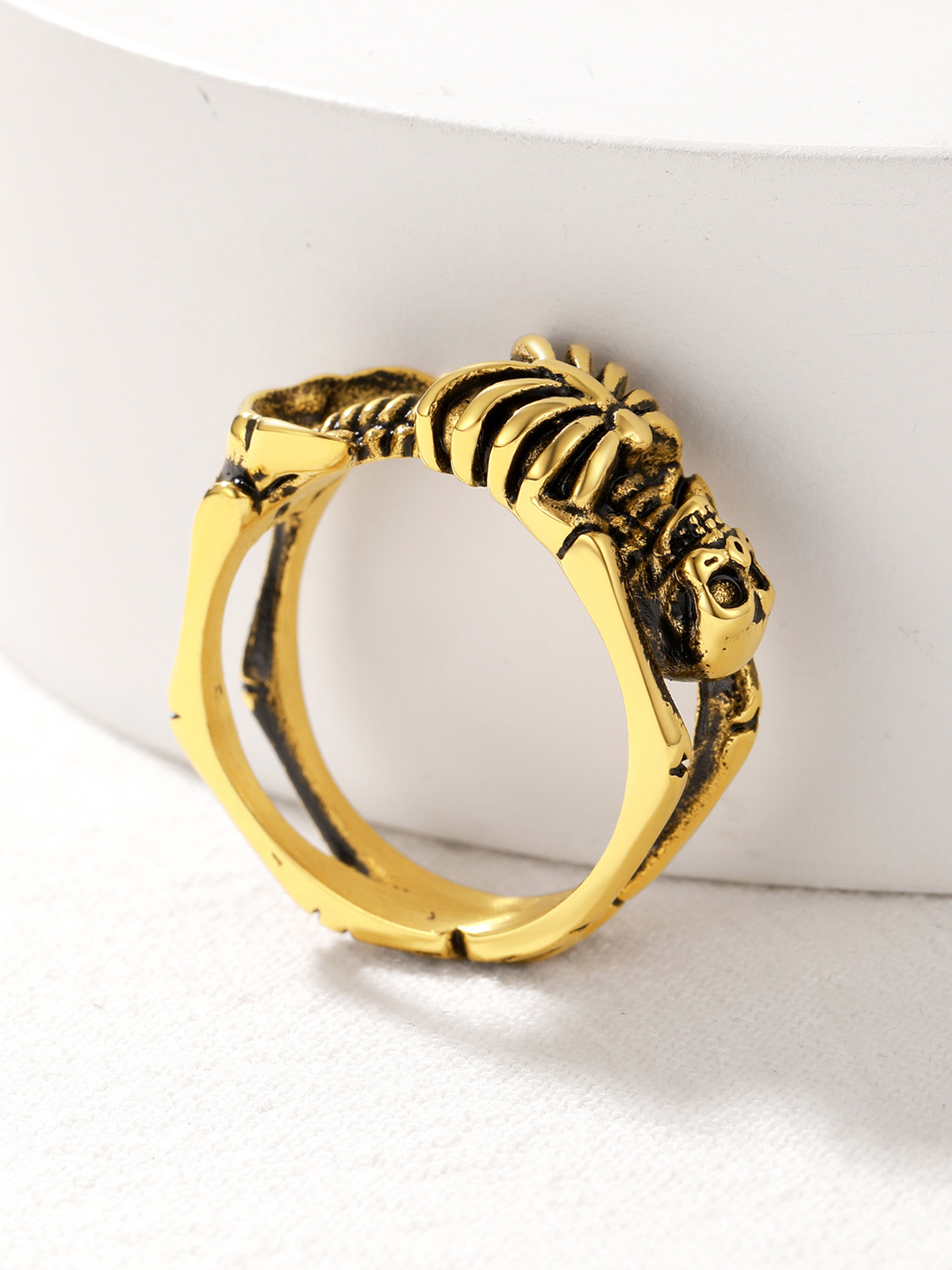 9mm Chunky Gothic Skull Ring in 18K Gold Plated