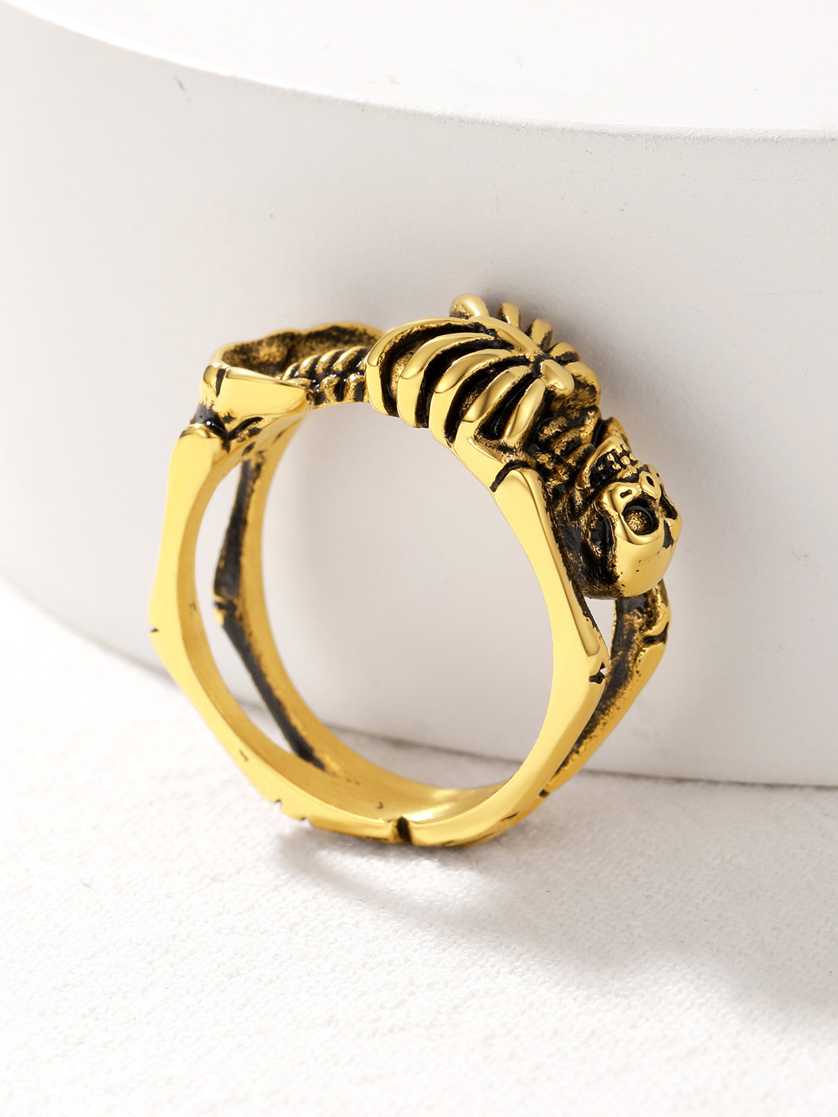 9mm Chunky Gothic Skull Ring in 18K Gold Plated