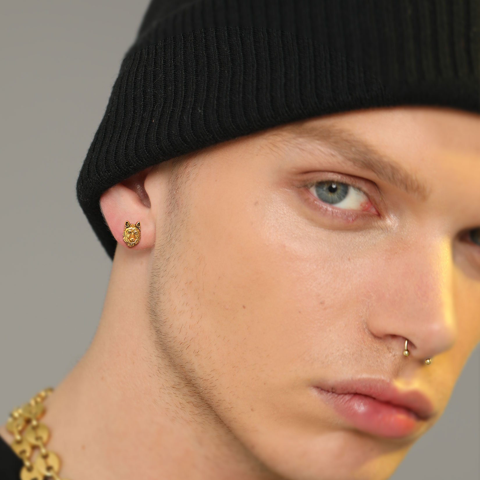 Wolf Head Stud Earrings for Men-01
