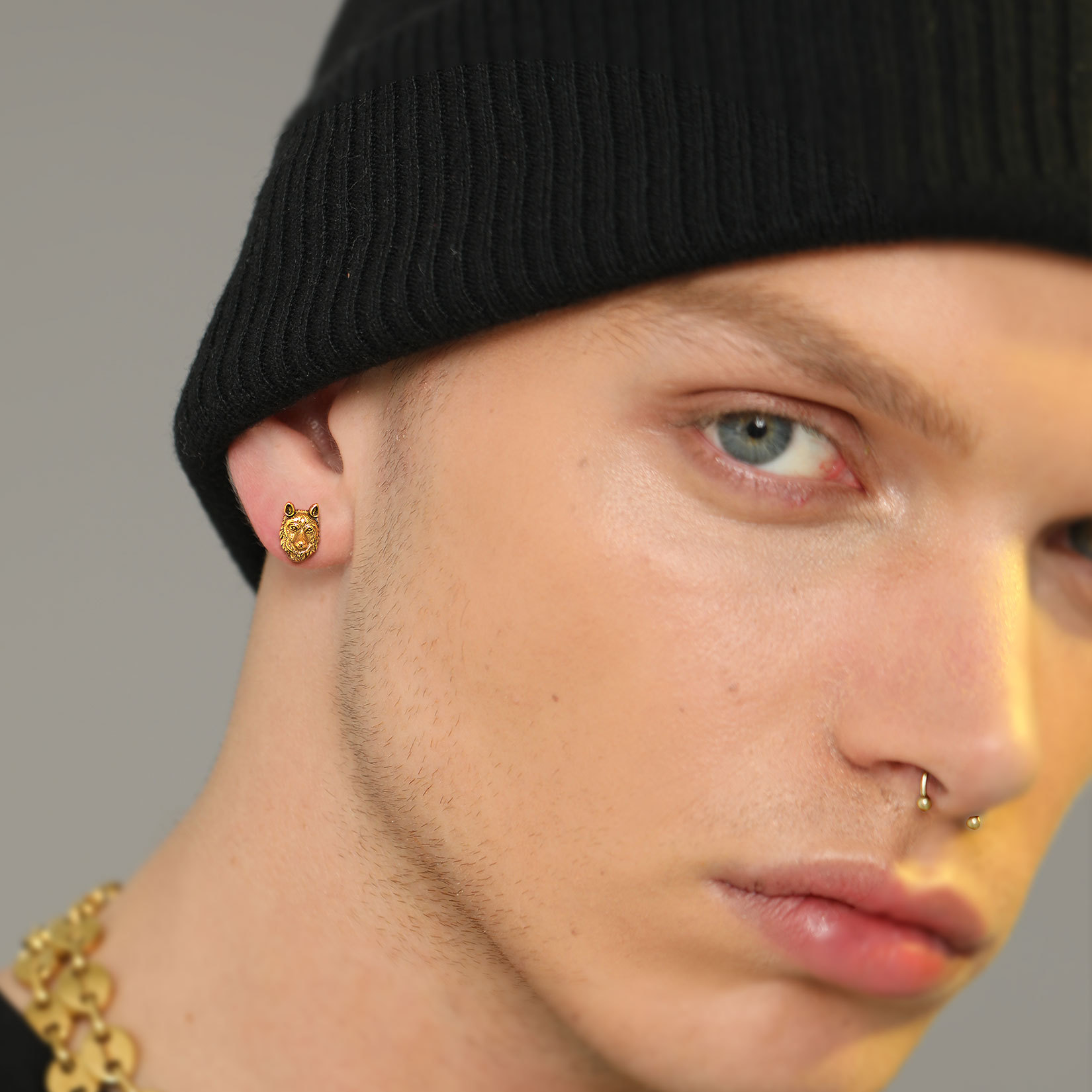 Wolf Head Stud Earrings for Men-01