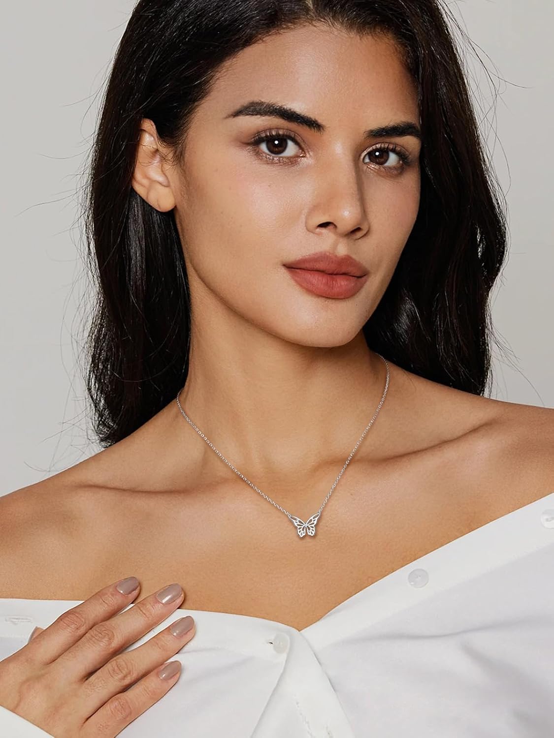 Dainty Stereoscopic Butterfly Necklaces