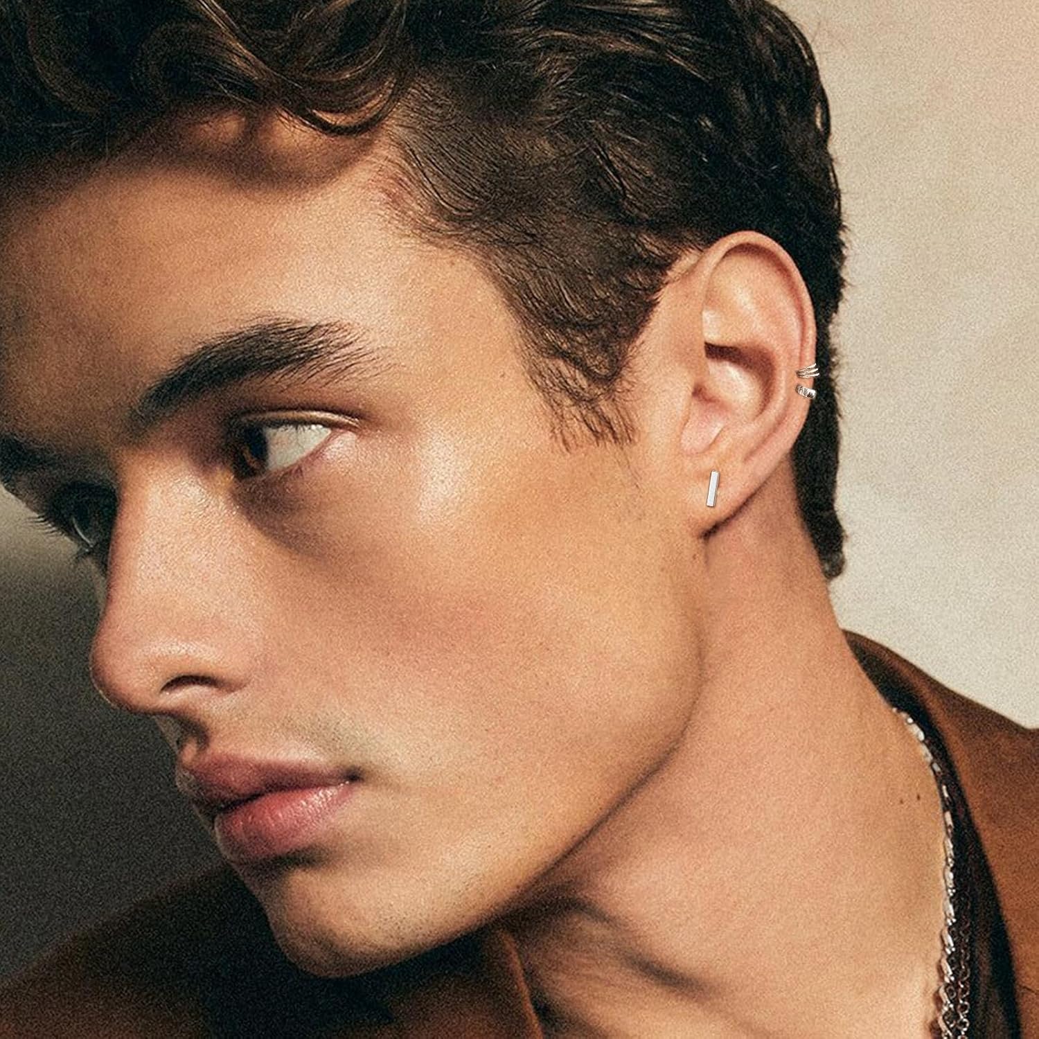 Small Stic Bar Stud Earrings