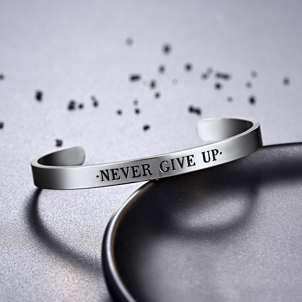 Never Give Up Bracelet 
