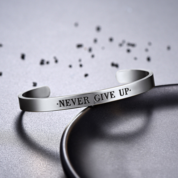 Never Give Up Bracelet 