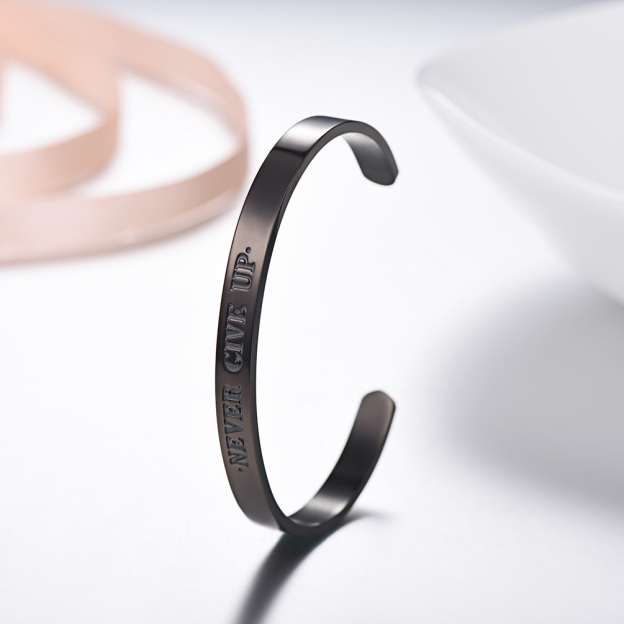Never Give Up Bracelet 